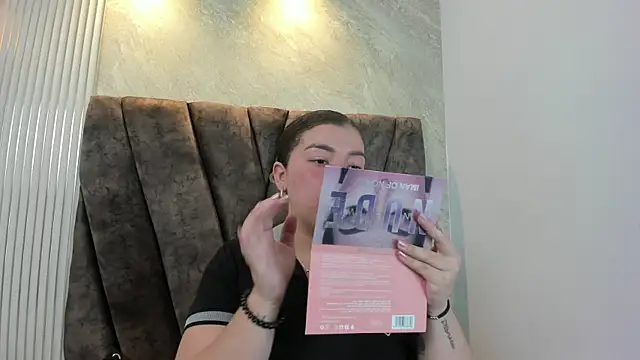 leilapons online show from 11-05-25, 05:13