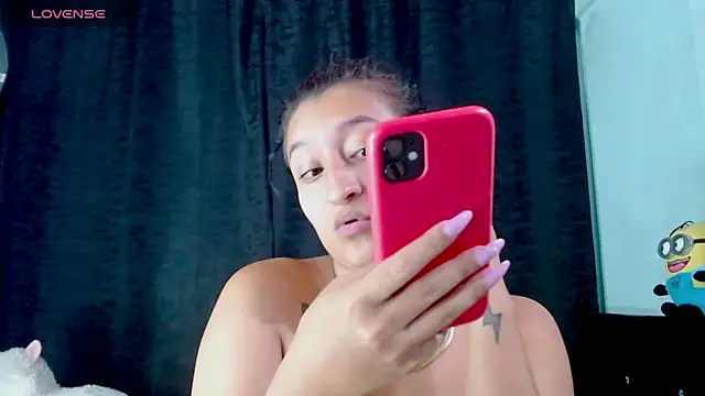 EVAH LEE  online show from 03-21-26, 12:37