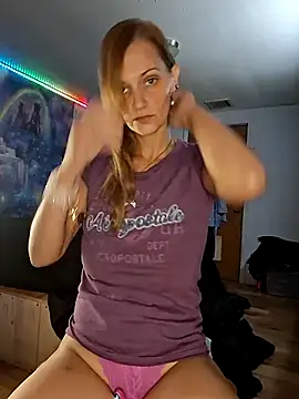 Snapshot of PeachyAriel chatting on 06-30-26, 02:07 PeachyAriel online show from 06-30-26, 02:07