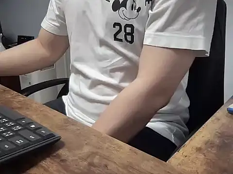 Kumamon518 online show from 04-07-26, 11:21