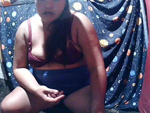 Snapshot of 33mango chatting on 11-20-25, 07:46 33mango online show from 11-20-25, 07:46