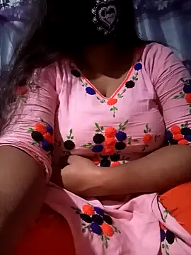 Snapshot of ANNA_HOT111 chatting on 02-05-26, 04:11 ANNA HOT111 online show from 02-05-26, 04:11