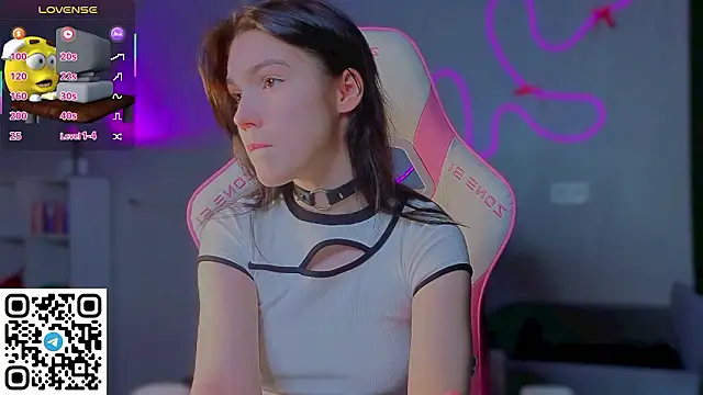 Snapshot of Sophie_SkyAngel chatting on 02-24-26, 06:28 Sophie SkyAngel online show from 02-24-26, 06:28