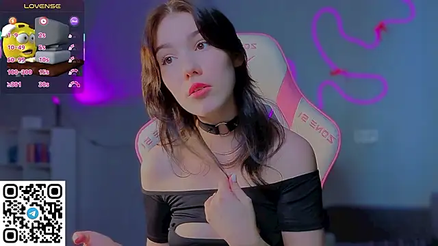 Snapshot of Sophie_SkyAngel chatting on 03-08-26, 11:58 Sophie SkyAngel online show from 03-08-26, 11:58