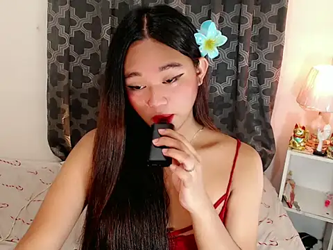 Snapshot of Malia_cummer chatting on 05-25-26, 12:33 Malia cummer online show from 05-25-26, 12:33