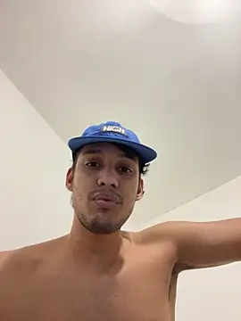 Snapshot of BAGHEERAPGG chatting on 10-28-25, 10:23 BAGHEERAPGG online show from 10-28-25, 10:23