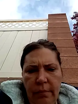 Snapshot of petalsexy chatting on 10-25-25, 04:57 petalsexy online show from 10-25-25, 04:57