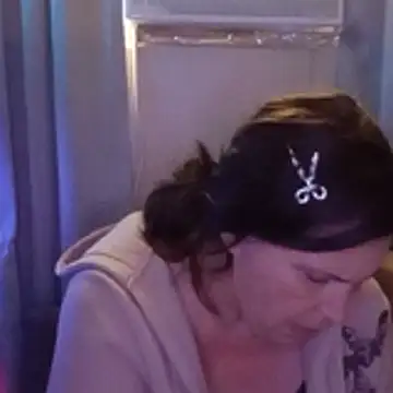 Snapshot of petalsexy chatting on 11-28-25, 07:38 petalsexy online show from 11-28-25, 07:38