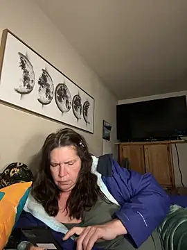 Snapshot of petalsexy chatting on 12-17-25, 04:24 petalsexy online show from 12-17-25, 04:24