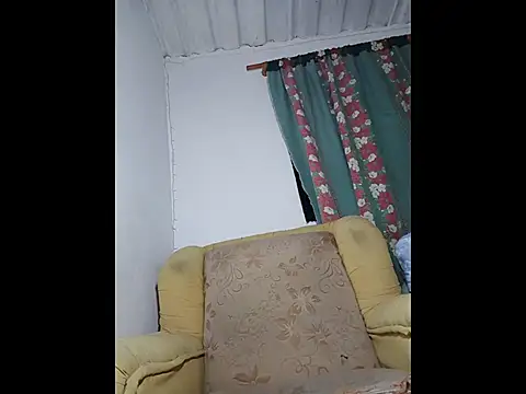 Snapshot of alex-golden chatting on 12-03-25, 02:30 alex-golden online show from 12-03-25, 02:30