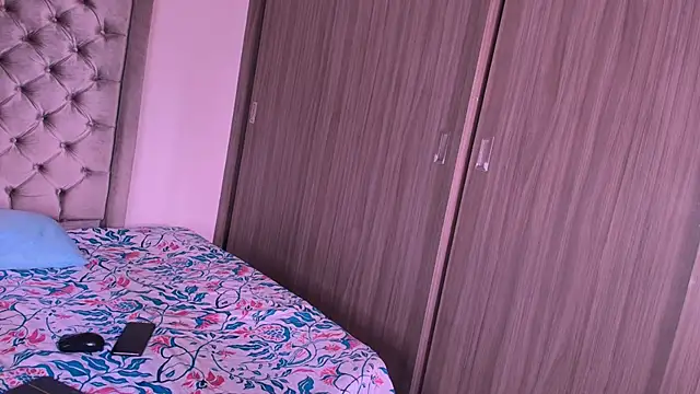 dreamsussi online show from 01-14-26, 06:57