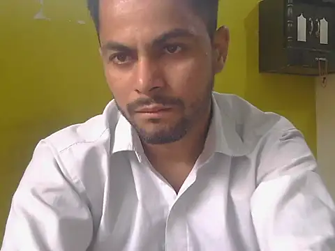 Snapshot of ursdreamperson chatting on 06-15-26, 01:08 ursdreamperson online show from 06-15-26, 01:08