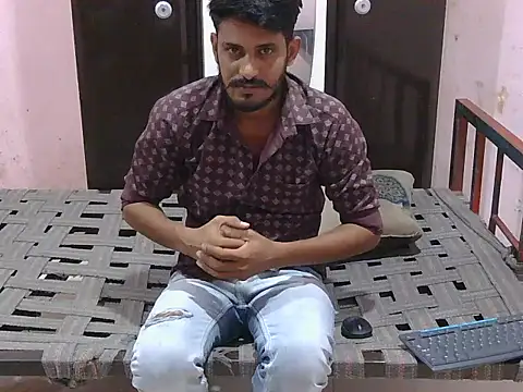 Snapshot of krishjaat43 chatting on 05-11-26, 05:43 krishjaat43 online show from 05-11-26, 05:43
