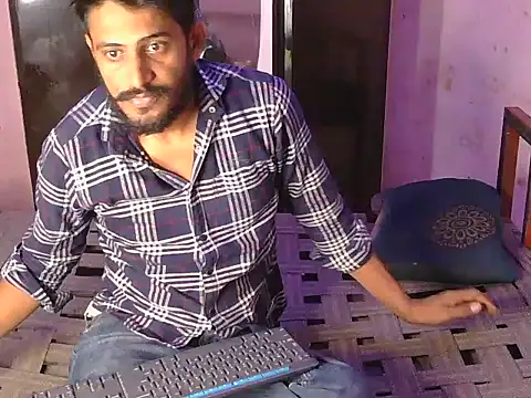 Snapshot of krishjaat43 chatting on 06-01-26, 06:37 krishjaat43 online show from 06-01-26, 06:37