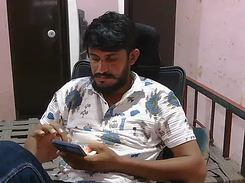 Snapshot of krishjaat43 chatting on 06-08-26, 01:22 krishjaat43 online show from 06-08-26, 01:22