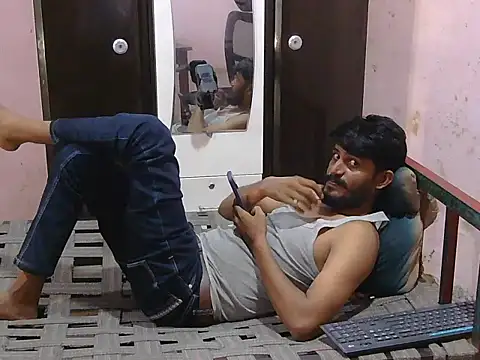 Snapshot of krishjaat43 chatting on 06-09-26, 09:54 krishjaat43 online show from 06-09-26, 09:54