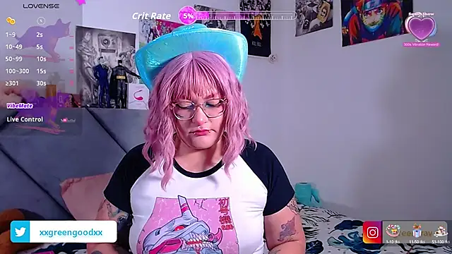 Snapshot of XxGreenGoodxX chatting on 10-15-25, 07:47 XxGreenGoodxX online show from 10-15-25, 07:47