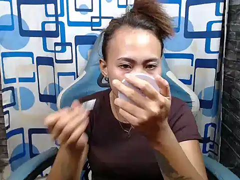 joanpetite online show from 04-24-26, 11:07