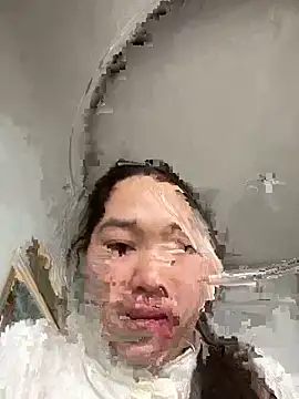 Snapshot of Nhung584 chatting on 03-11-26, 02:28 Nhung584 online show from 03-11-26, 02:28