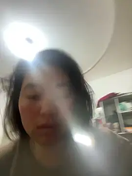 Snapshot of Nhung584 chatting on 03-13-26, 02:12 Nhung584 online show from 03-13-26, 02:12