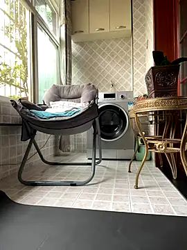 sonwmelt1 online show from 09-18-25, 02:57