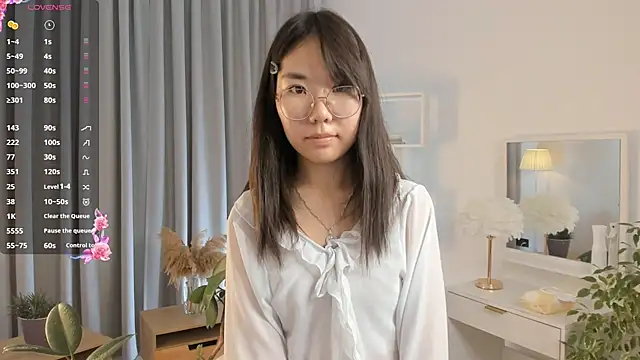 UdelaDodson online show from 09-13-25, 03:12