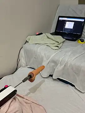 Ozge-SluttyScream69 online show from 04-08-26, 09:48