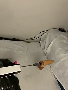 Ozge-SluttyScream69 online show from 04-26-26, 11:57