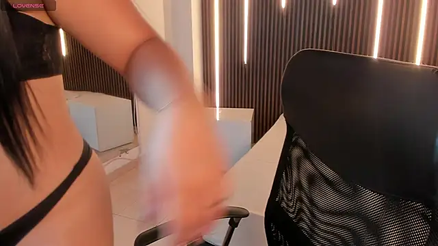 sofiacaramel online show from 11-20-25, 02:28