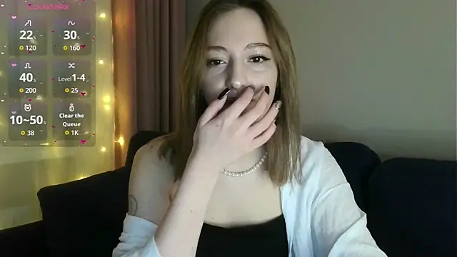 white liillyy online show from 02-09-26, 07:40