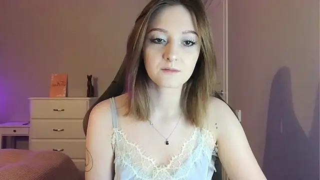 white liillyy online show from 04-25-26, 08:50