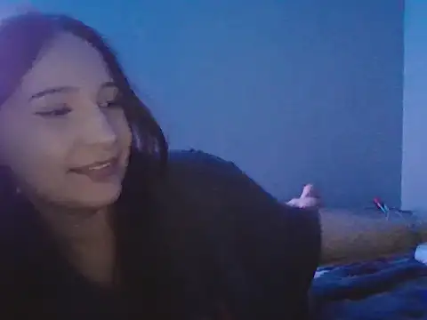 Snapshot of nayla_07 chatting on 02-24-26, 08:51 nayla 07 online show from 02-24-26, 08:51