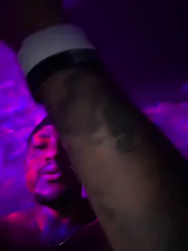 Snapshot of tyrek5051 chatting on 10-18-25, 06:05 tyrek5051 online show from 10-18-25, 06:05