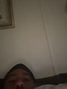 Snapshot of tyrek5051 chatting on 10-25-25, 01:07 tyrek5051 online show from 10-25-25, 01:07