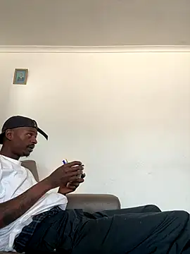 Snapshot of AllDayBbC chatting on 12-01-25, 10:42 AllDayBbC online show from 12-01-25, 10:42