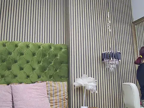 LunaHart online show from 11-11-25, 07:14