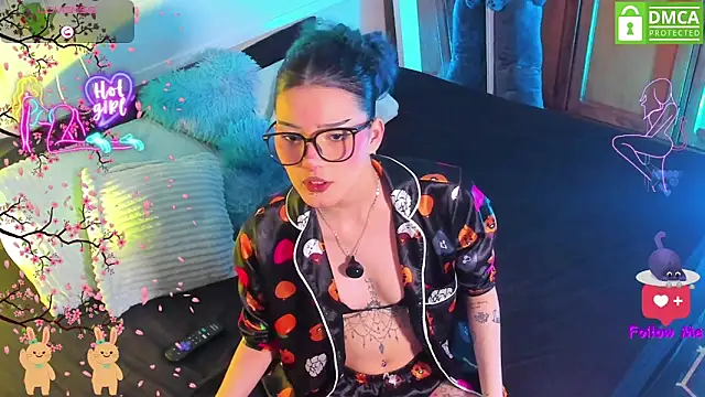 Bluedarkelf888 online show from 04-28-26, 01:04