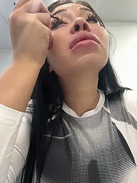 Snapshot of Mia_stepMOM chatting on 10-03-25, 06:21 Mia stepMOM online show from 10-03-25, 06:21