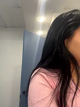 Snapshot of Mia_stepMOM chatting on 10-16-25, 06:03 Mia stepMOM online show from 10-16-25, 06:03