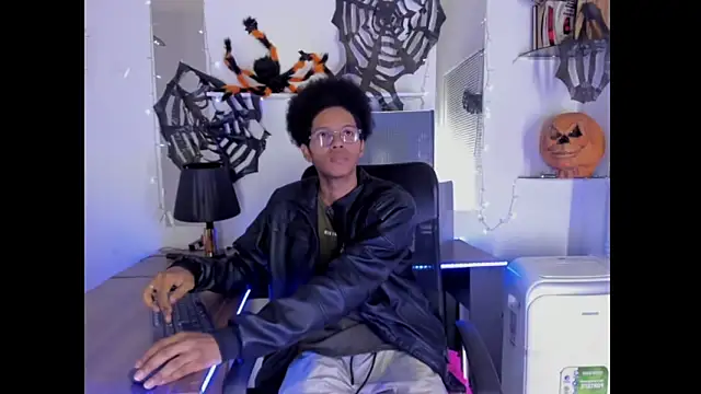 DEAMOL online show from 10-17-25, 04:26