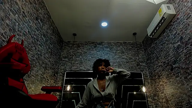 WILD FIREE  online show from 02-24-26, 07:12