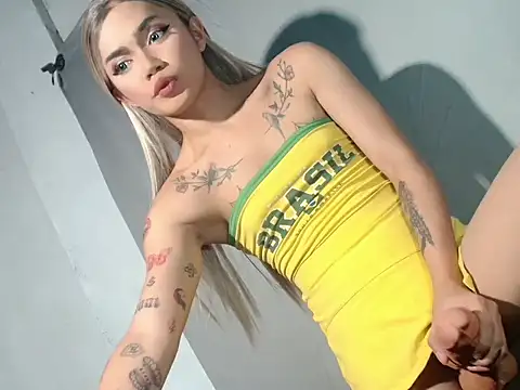 hugecockbabe online show from 03-26-26, 07:03