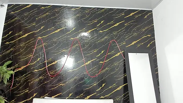 Snapshot of invincible200 chatting on 09-14-25, 01:54 invincible200 online show from 09-14-25, 01:54