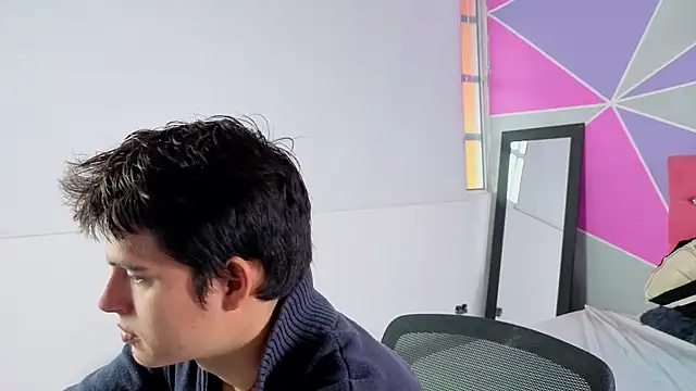 Snapshot of invincible200 chatting on 10-08-25, 03:09 invincible200 online show from 10-08-25, 03:09