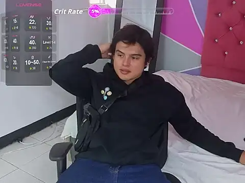 Snapshot of invincible200 chatting on 11-30-25, 02:43 invincible200 online show from 11-30-25, 02:43