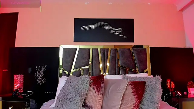 ScarletTorres online show from 11-24-25, 05:56