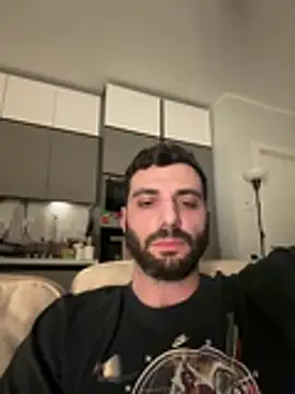 Snapshot of Simon-xx chatting on 03-13-26, 08:15 Simon-xx online show from 03-13-26, 08:15