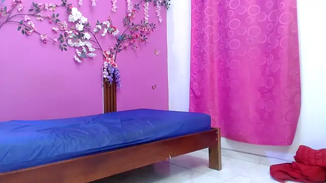 skinnybarbie022 online show from 04-16-26, 01:28