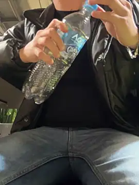 Kurtxxx22 online show from 02-12-26, 01:44