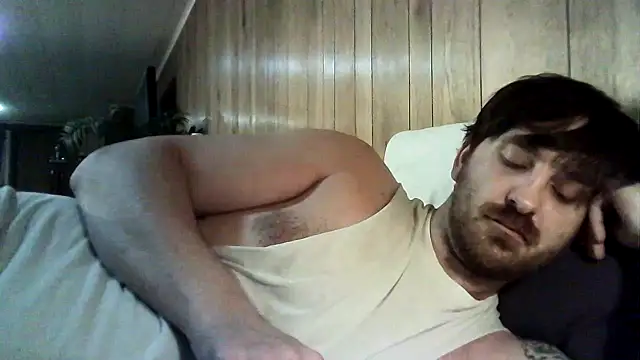 WyattL96 online show from 07-31-26, 06:46